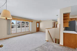 302 Cross St, Lake City, MN 55041 - Photo 14
