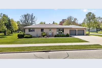 302 Cross Street, Lake City, MN 55041 - Photo 2