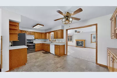 302 Cross Street, Lake City, MN 55041 - Photo 8