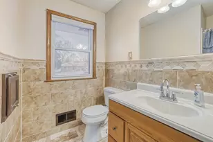 2196 Howard Ct, Saint Paul, MN 55119 - Photo 16