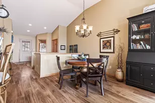 1585 Summit Shores Cir, Burnsville, MN 55306 - Photo 12