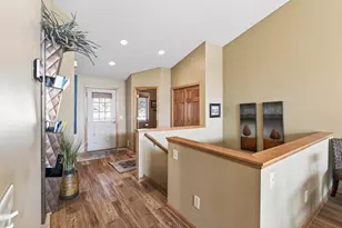 1585 Summit Shores Cir, Burnsville, MN 55306 - Photo 4