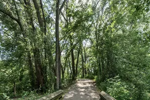 1585 Summit Shores Cir, Burnsville, MN 55306 - Photo 54