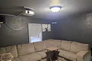 702 4th St SE, Pipestone, MN 56164 - Photo 28