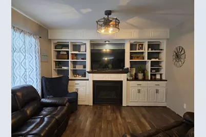 702 4th Street SE, Pipestone, MN 56164 - Photo 2