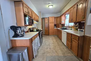 702 4th St SE, Pipestone, MN 56164 - Photo 4