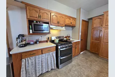 702 4th Street SE, Pipestone, MN 56164 - Photo 6