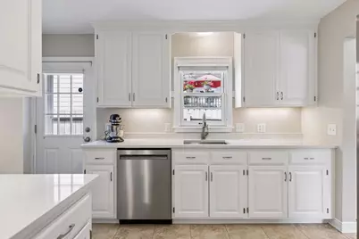4151 Ottawa Avenue S, Saint Louis Park, MN 55416 - Photo 8