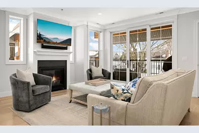 6128 Kellogg Avenue #201B, Edina, MN 55424 - Photo 2