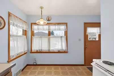 515 County Road B E, Maplewood, MN 55117 - Photo 8