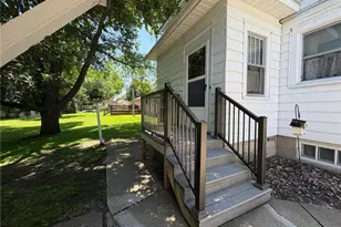 201 3rd St SE, Renville, MN 56284 - Photo 4