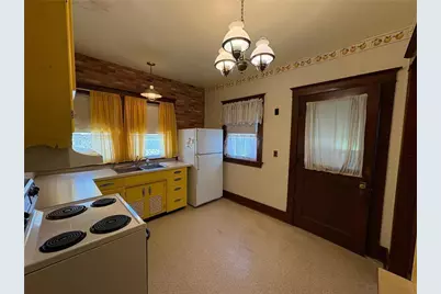 201 3rd Street SE, Renville, MN 56284 - Photo 10