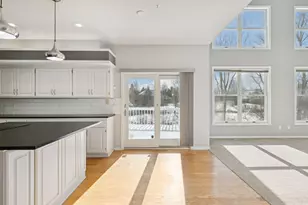 1082 Tamberwood Ct, Woodbury, MN 55125 - Photo 12