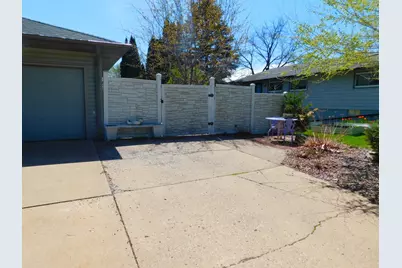 200 Colleen Avenue, Shoreview, MN 55126 - Photo 4