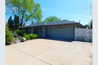 200 Colleen Avenue, Shoreview, MN 55126 - Photo 2