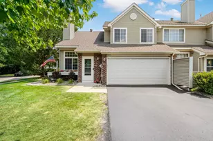 8771 Branson Dr, Inver Grove Heights, MN 55076 - Photo 1