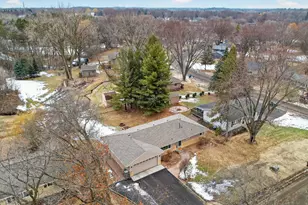 6483 Berkshire Ln N, Maple Grove, MN 55311 - Photo 32