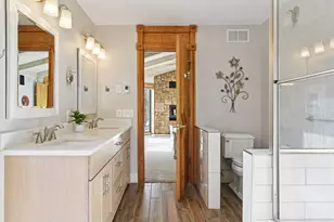 1063 Langston Ct, Shakopee, MN 55379 - Photo 44