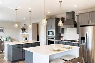 1634 Oak Crk Dr, Chaska, MN 55318 - Photo 4