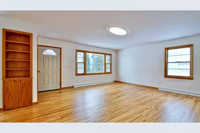 124 Cedar Street SE, Mazeppa, MN 55956 - Photo 2