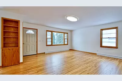 124 Cedar Street SE, Mazeppa, MN 55956 - Photo 2