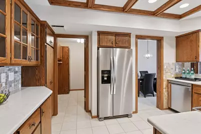 1235 Yale Place #908, Minneapolis, MN 55403 - Photo 16