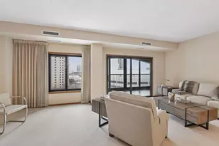 1235 Yale Pl, Minneapolis, MN 55403 - Photo 6