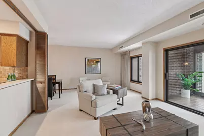 1235 Yale Place #908, Minneapolis, MN 55403 - Photo 2