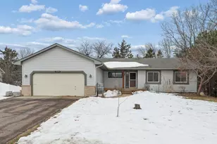 7886 Dempsey Way, Inver Grove Heights, MN 55076 - Photo 2