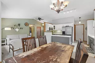 7886 Dempsey Way, Inver Grove Heights, MN 55076 - Photo 8