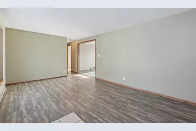 890 Maple Drive, Osceola, WI 54020 - Photo 4