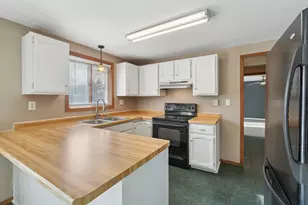 890 Maple Dr, Osceola, WI 54020 - Photo 6