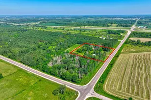 512 Co Rd T, Hammond, WI 54015 - Photo 2