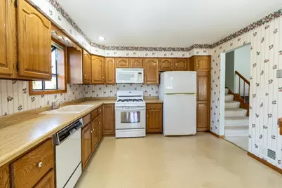 1081 Avanti Drive, Mendota Heights, MN 55118 - Photo 10