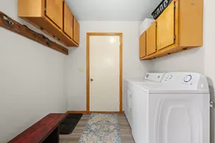 370 7th St SW, Plainview, MN 55964 - Photo 8