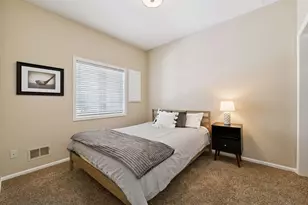 934 Kelly Ct, Chanhassen, MN 55317 - Photo 20