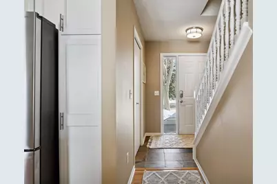 934 Kelly Court, Chanhassen, MN 55317 - Photo 2