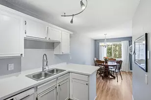 12210 Oak Leaf Cir, Burnsville, MN 55337 - Photo 14