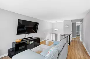 12210 Oak Leaf Cir, Burnsville, MN 55337 - Photo 6