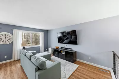 12210 Oak Leaf Circle, Burnsville, MN 55337 - Photo 4