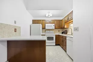 3305 15th Ave S, Fargo,  58103 - Photo 6