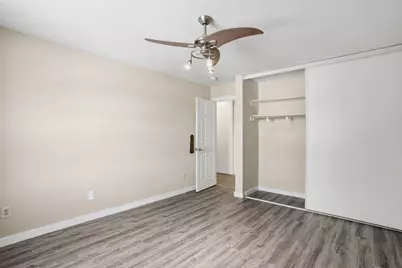 810 Old Settlers Trail #5, Hopkins, MN 55343 - Photo 12