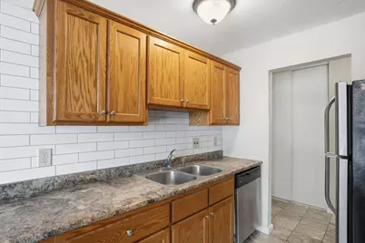 810 Old Settlers Trail #5, Hopkins, MN 55343 - Photo 8