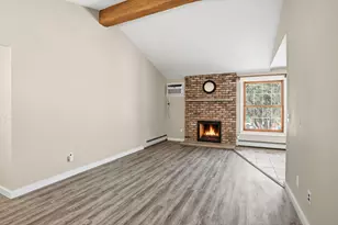 810 Old Settlers Trail, Hopkins, MN 55343 - Photo 2