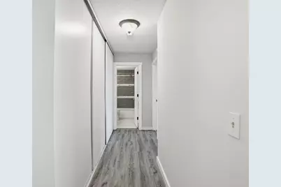 810 Old Settlers Trail #5, Hopkins, MN 55343 - Photo 10