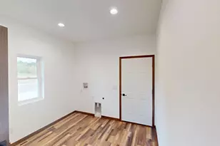 1222 Leo Dr, Holmen, WI 54636 - Photo 32