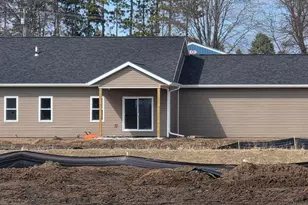 1222 Leo Dr, Holmen, WI 54636 - Photo 2