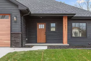 1270 Bellflower Ln, Owatonna, MN 55060 - Photo 4