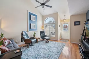 5528 E Fillmore Cir NE, Fridley, MN 55432 - Photo 4