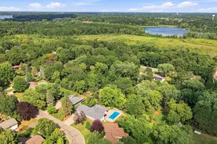 4340 Rustic Pl, Shoreview, MN 55126 - Photo 4